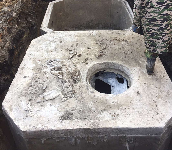 化粪池施工现场